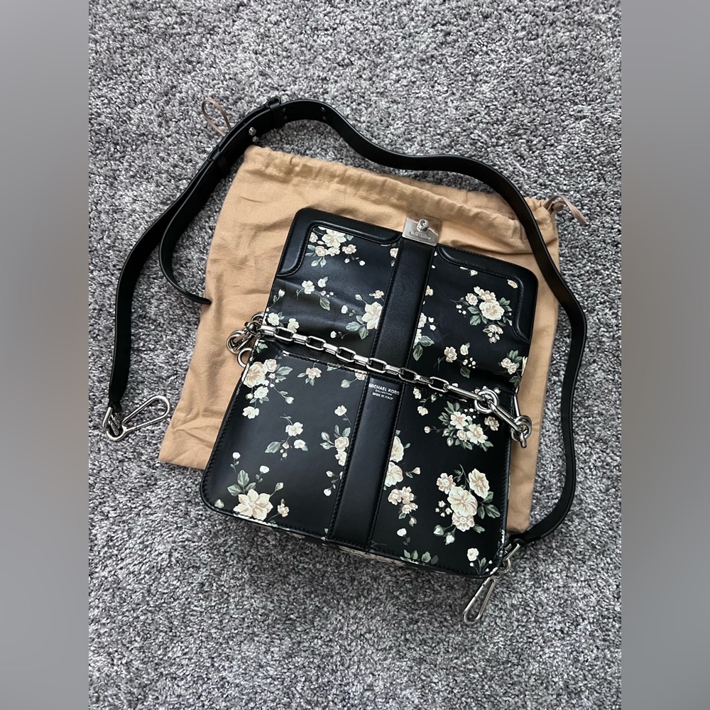Michael Kors Crawford Floral Shoulder Bag - Picture 10 of 16